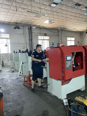 LDX-020B Macchina di taglio automatico per lame a sega TCT all'ingrosso